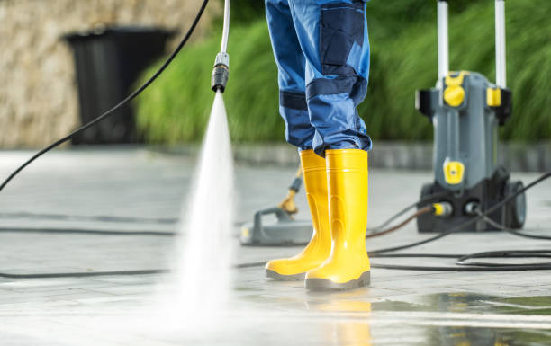 Best Sidewalk Pressure Washing  in Colon, MI